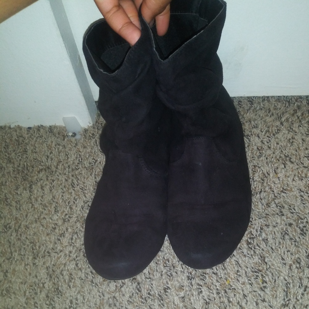 Short ankle boots